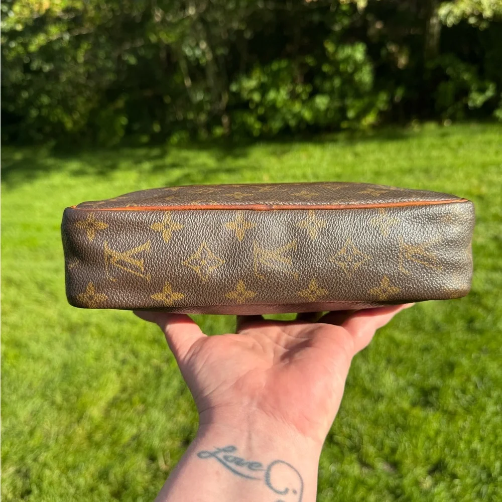 Louis Vuitton Monogram Brown Toilletries Bag - Picture 7 of 9